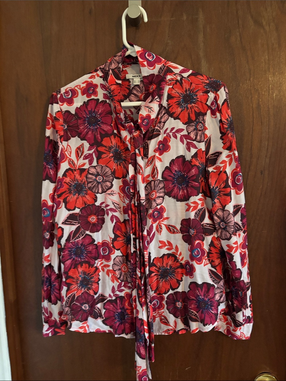 Mexx Women's Red and Pink Floral Tie-Neck Blouse
